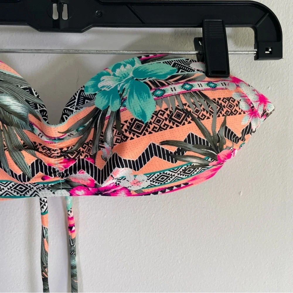 No Boundaries Women’s Bikini Top Size Small - Picture 3 of 5